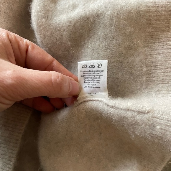 Pure Collection Beige 100% Cashmire Sweater | Women’s Size 12 - Picture 5 of 9